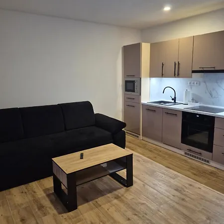 Apartmánové S Bazénem Apartamento