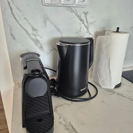 Apartmanove S Bazenem 弗林布尔克