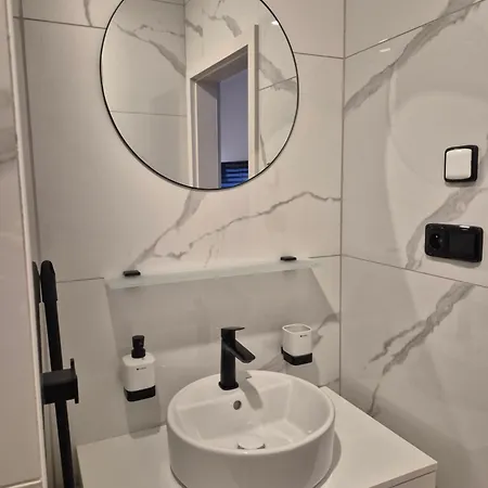 Apartmanove S Bazenem * 弗林布尔克