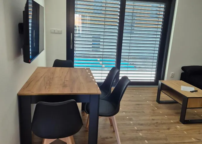 Apartmanove S Bazenem Апартаменты