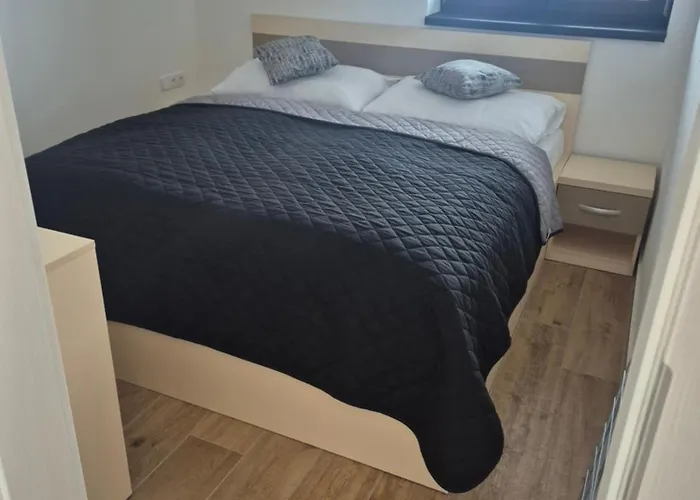 Apartmanove S Bazenem *